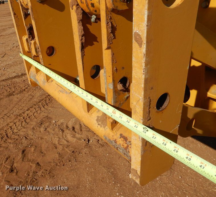 image for item DJ8832 2011 John Deere 770G  motor grader