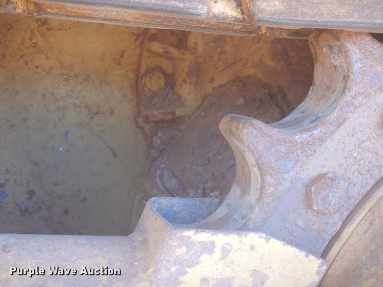 image for item DJ8833 2003 Caterpillar D5G LGP  pipelayer