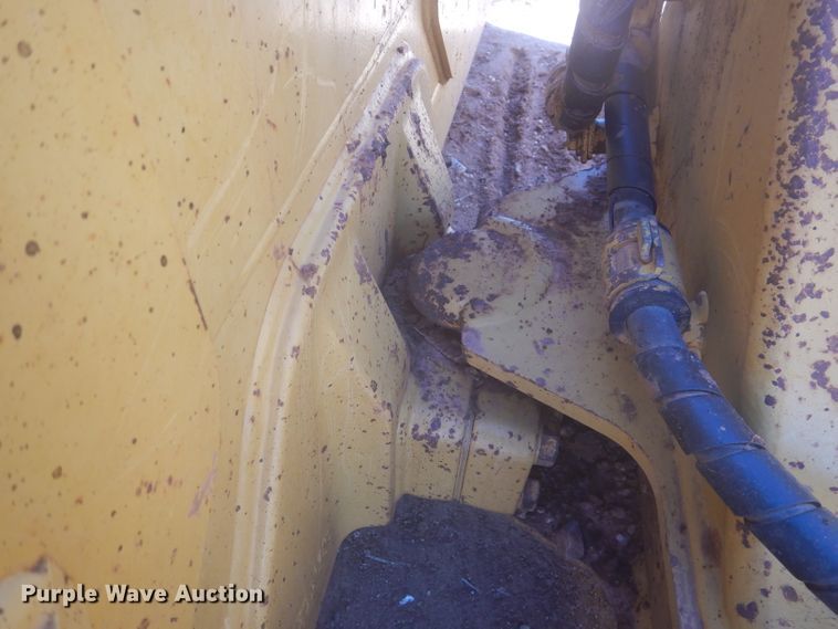 image for item DJ8833 2003 Caterpillar D5G LGP  pipelayer