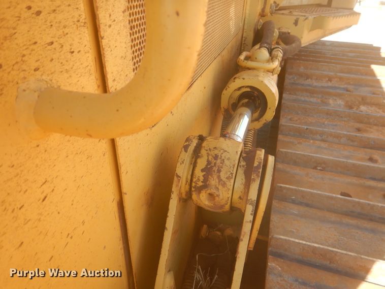 image for item DJ8833 2003 Caterpillar D5G LGP  pipelayer