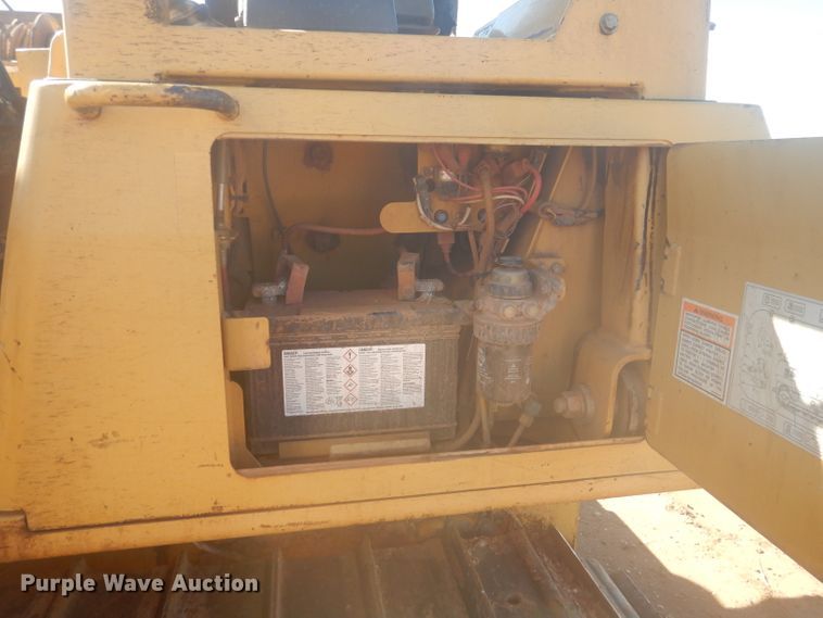 image for item DJ8833 2003 Caterpillar D5G LGP  pipelayer