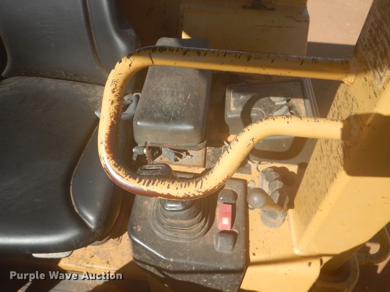 image for item DJ8833 2003 Caterpillar D5G LGP  pipelayer