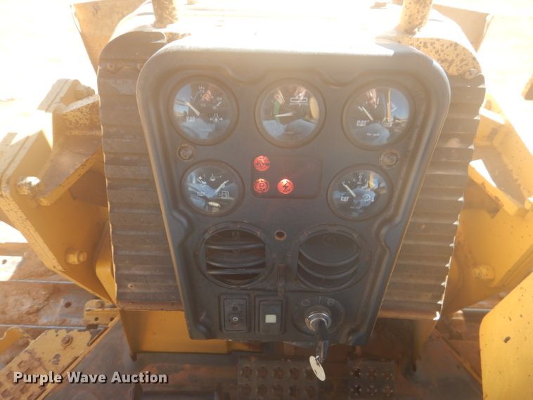 image for item DJ8833 2003 Caterpillar D5G LGP  pipelayer