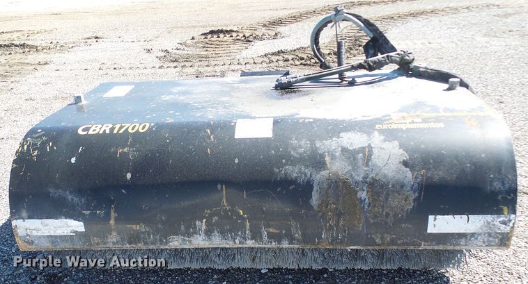 image for item DL0815 Euroimplementos CBR1700  skid steer broom