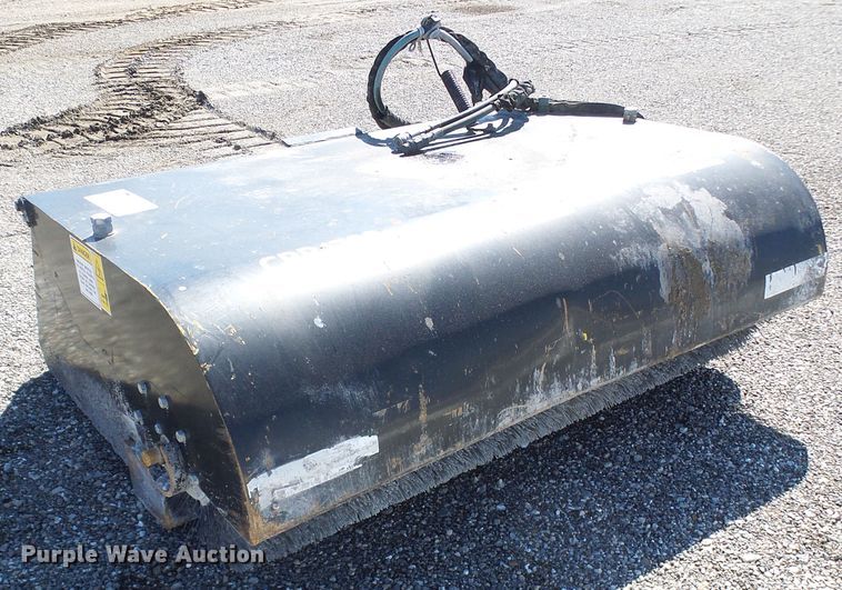 image for item DL0815 Euroimplementos CBR1700  skid steer broom