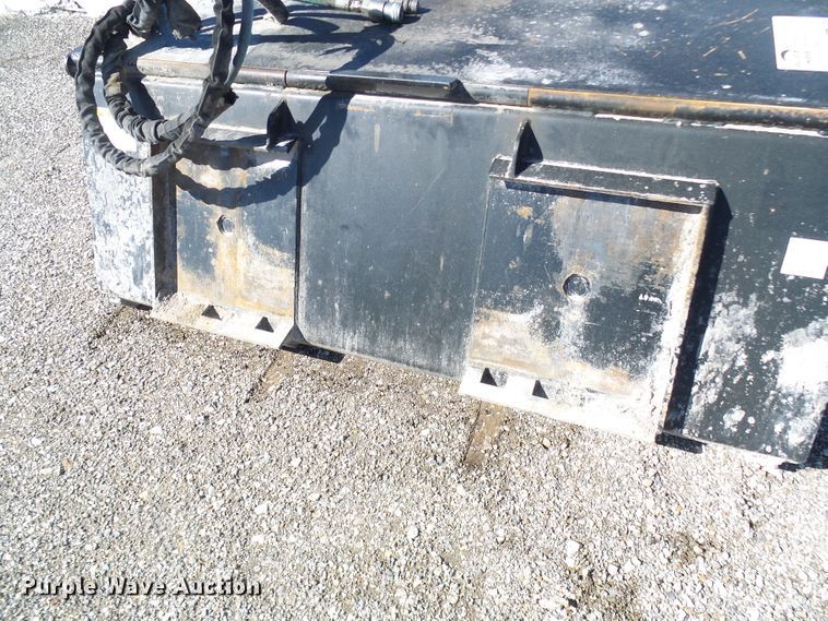 image for item DL0815 Euroimplementos CBR1700  skid steer broom