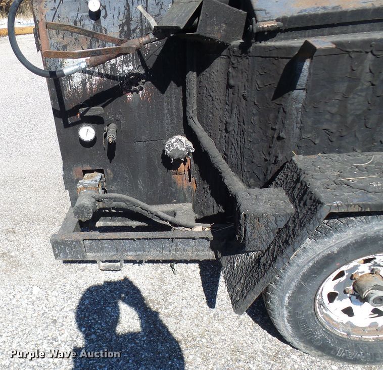 image for item DL0817 1999 Cimline 105D  melter applicator