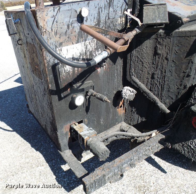 image for item DL0817 1999 Cimline 105D  melter applicator