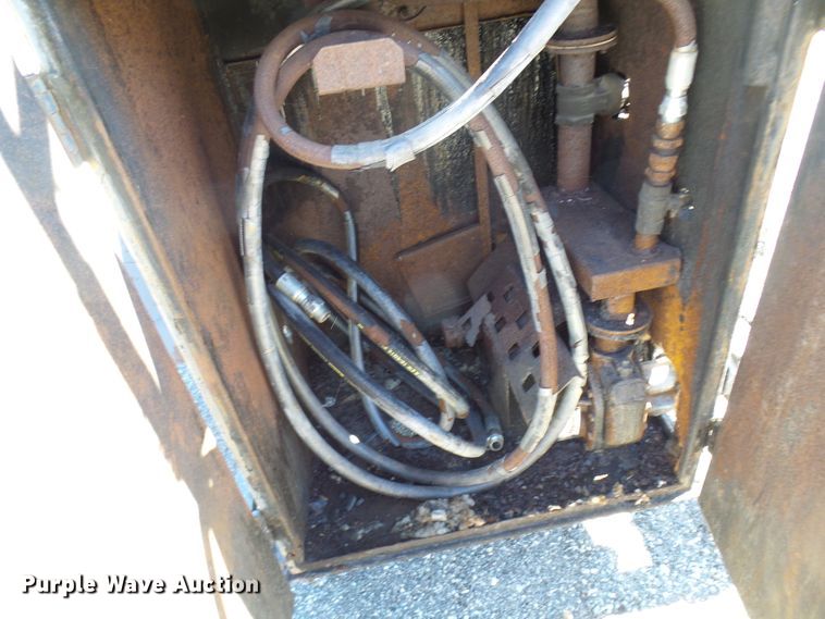 image for item DL0817 1999 Cimline 105D  melter applicator