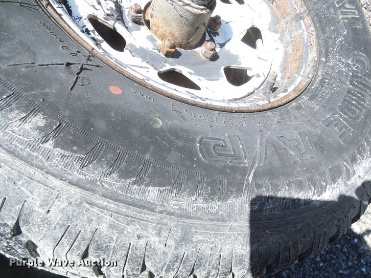 image for item DL0817 1999 Cimline 105D  melter applicator