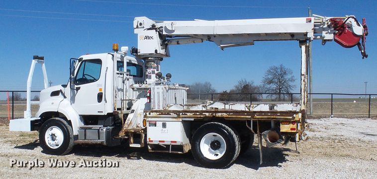 image for item DL0822 2012 Freightliner Business Class M2  crane truck