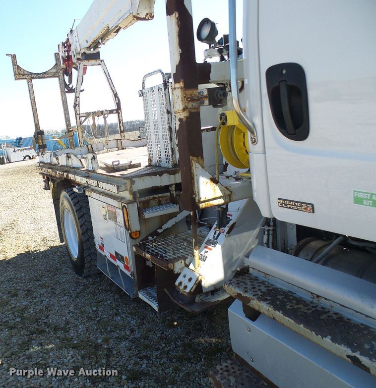 image for item DL0822 2012 Freightliner Business Class M2  crane truck