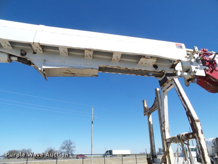 image for item DL0822 2012 Freightliner Business Class M2  crane truck