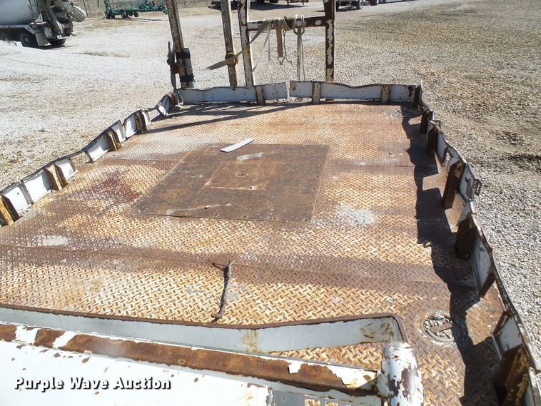 image for item DL0822 2012 Freightliner Business Class M2  crane truck