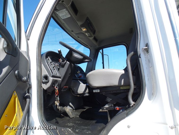 image for item DL0822 2012 Freightliner Business Class M2  crane truck