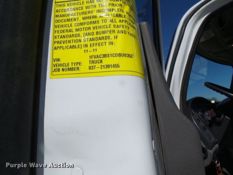 image for item DL0822 2012 Freightliner Business Class M2  crane truck