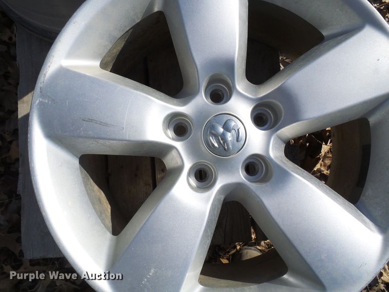 image for item DL0891 (8) Dodge wheels