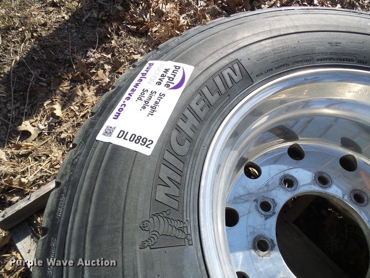 image for item DL0892 (4) Michelin 455/55R22.5 super single tires and wheels