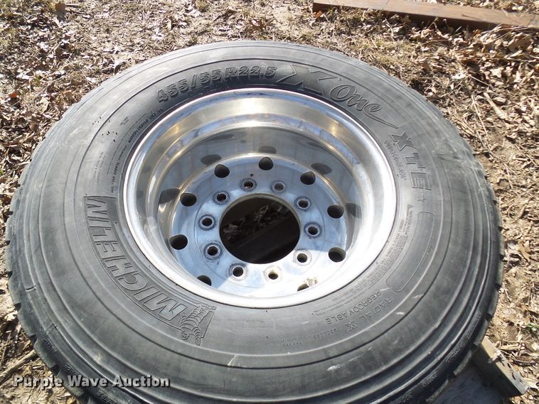 image for item DL0892 (4) Michelin 455/55R22.5 super single tires and wheels