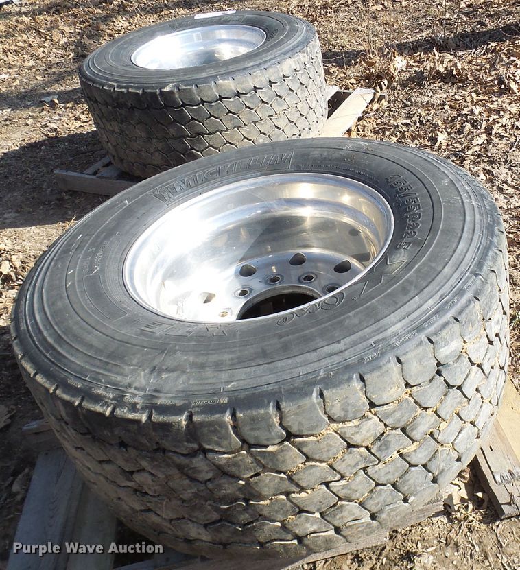 image for item DL0892 (4) Michelin 455/55R22.5 super single tires and wheels