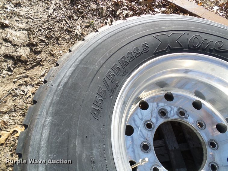 image for item DL0892 (4) Michelin 455/55R22.5 super single tires and wheels