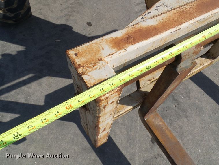 image for item DL0894 1998 Gehl DL8L  telehandler