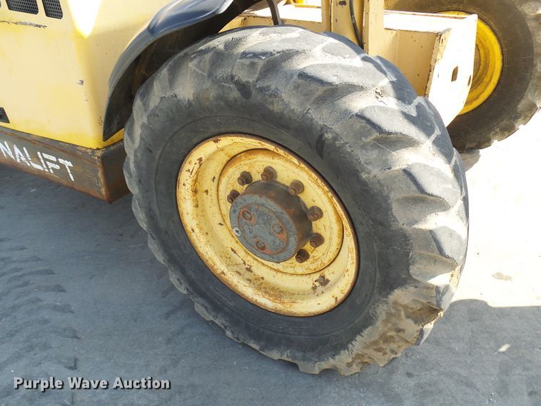 image for item DL0894 1998 Gehl DL8L  telehandler