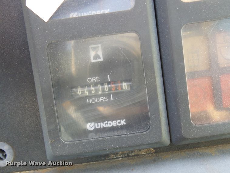 image for item DL0894 1998 Gehl DL8L  telehandler