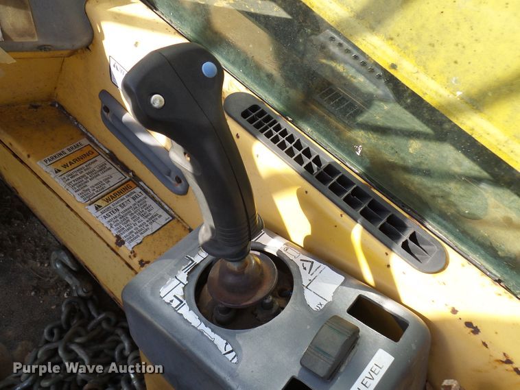 image for item DL0894 1998 Gehl DL8L  telehandler