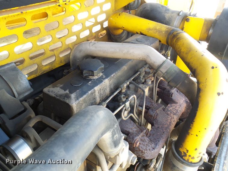 image for item DL0894 1998 Gehl DL8L  telehandler