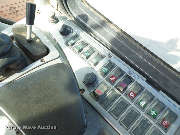 image for item DL0896 2012 Doosan DL200TC  wheel loader