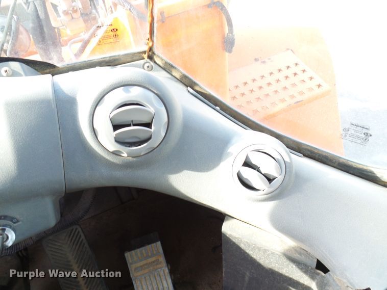 image for item DL0896 2012 Doosan DL200TC  wheel loader