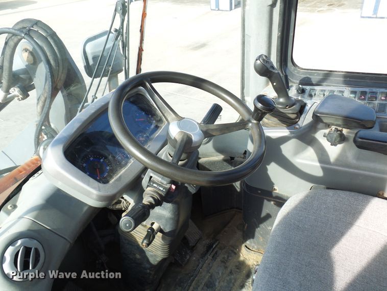 image for item DL0896 2012 Doosan DL200TC  wheel loader