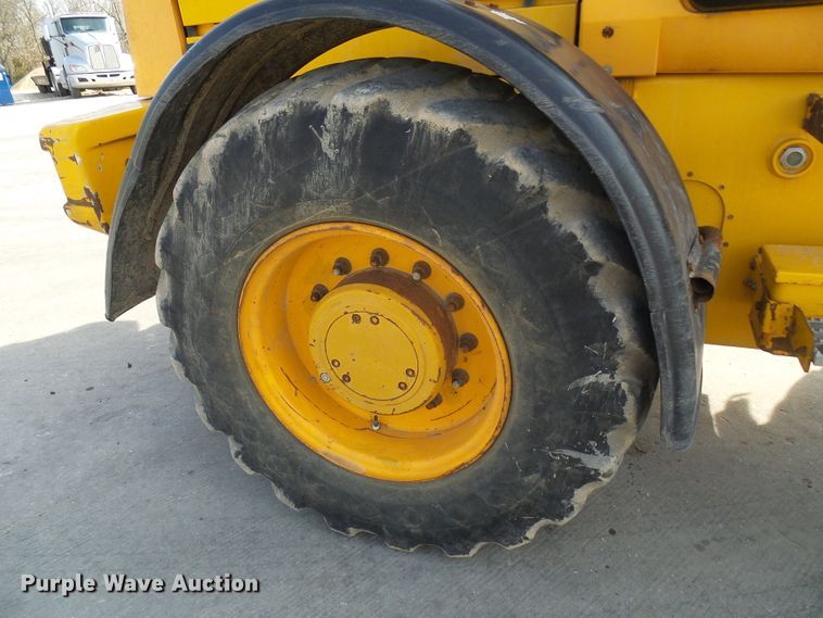 image for item DL0897 2004 JCB 416HT  wheel loader