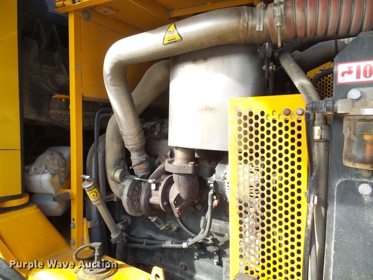 image for item DL0897 2004 JCB 416HT  wheel loader