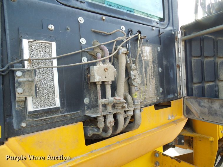 image for item DL0897 2004 JCB 416HT  wheel loader