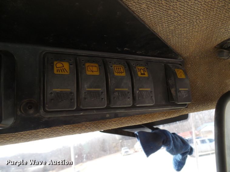 image for item DL0897 2004 JCB 416HT  wheel loader