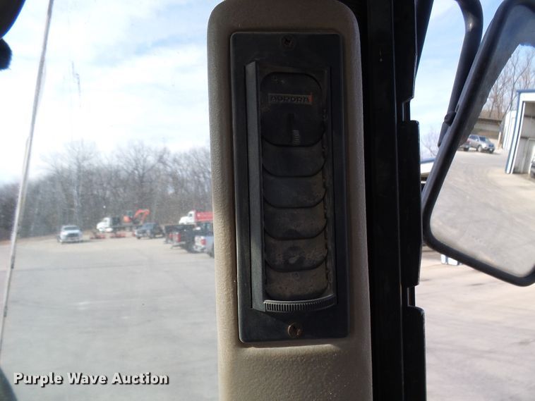 image for item DL0897 2004 JCB 416HT  wheel loader