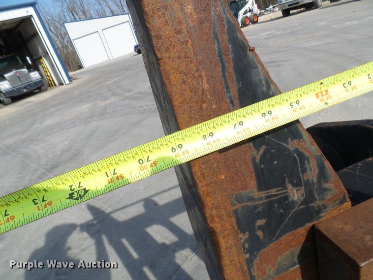 image for item DL0898 70"L forks