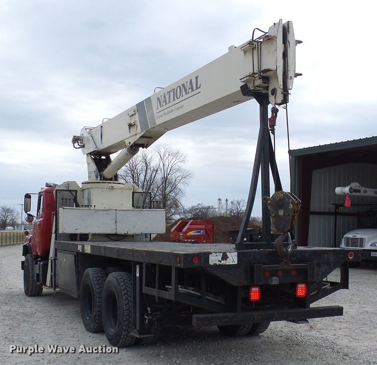 image for item DL0900 1992 Mack DM690S  crane truck