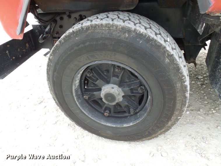 image for item DL0900 1992 Mack DM690S  crane truck