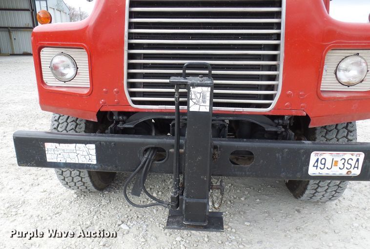 image for item DL0900 1992 Mack DM690S  crane truck