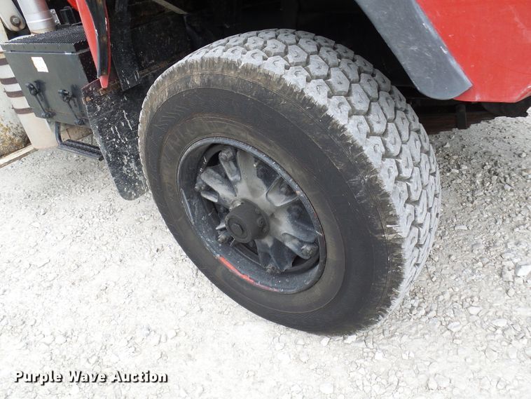 image for item DL0900 1992 Mack DM690S  crane truck