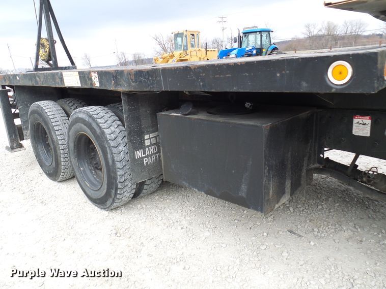 image for item DL0900 1992 Mack DM690S  crane truck