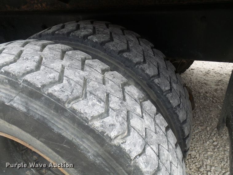 image for item DL0900 1992 Mack DM690S  crane truck