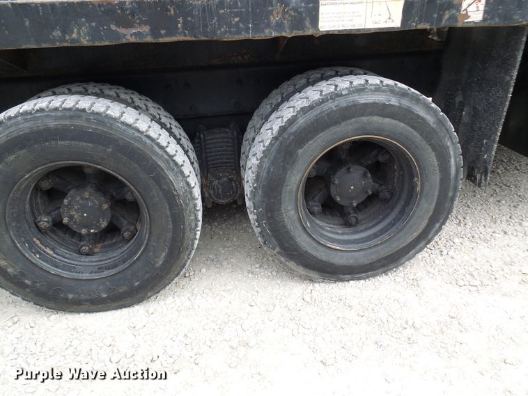 image for item DL0900 1992 Mack DM690S  crane truck