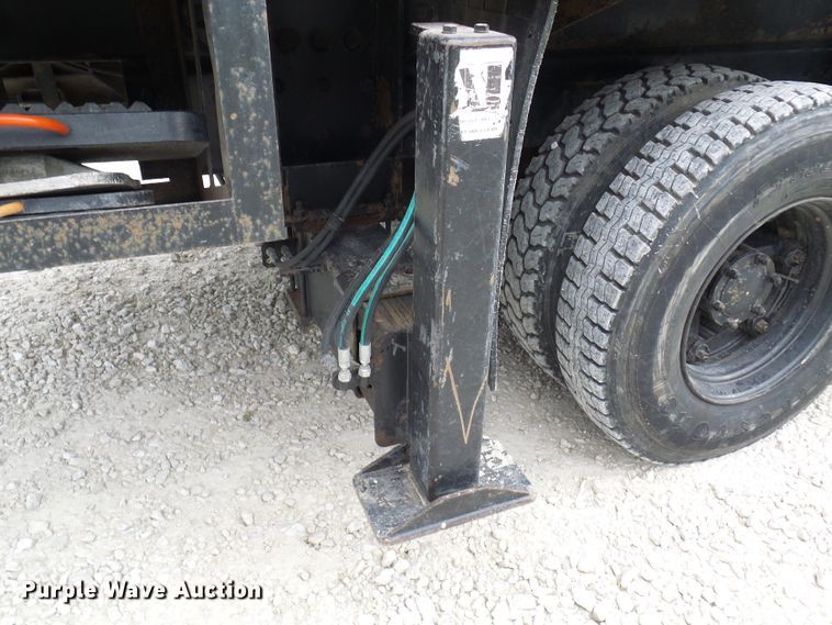 image for item DL0900 1992 Mack DM690S  crane truck