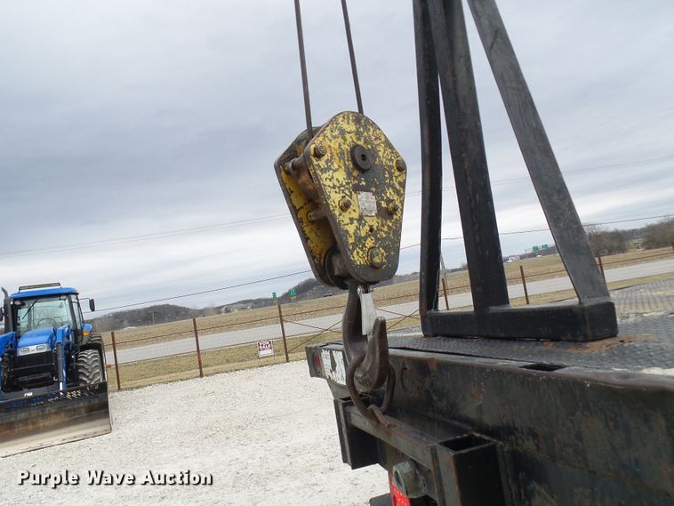 image for item DL0900 1992 Mack DM690S  crane truck