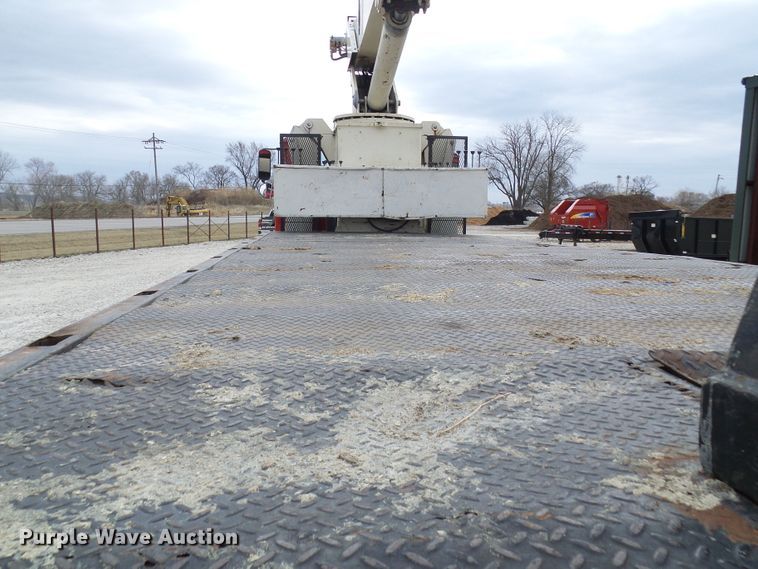 image for item DL0900 1992 Mack DM690S  crane truck