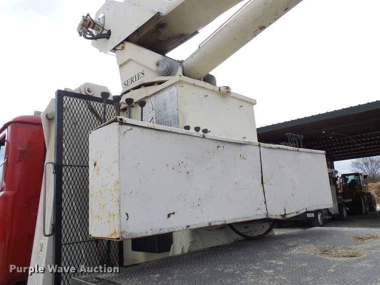 image for item DL0900 1992 Mack DM690S  crane truck